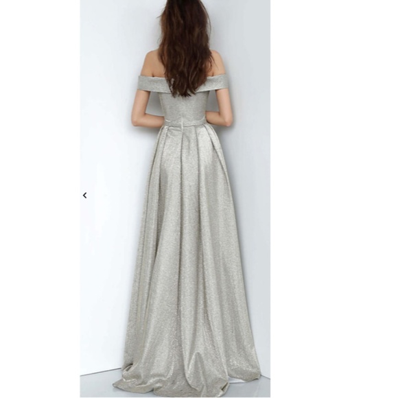Brand New | Jovani | Gold Metallic Gown | Size 10 - Picture 2 of 4